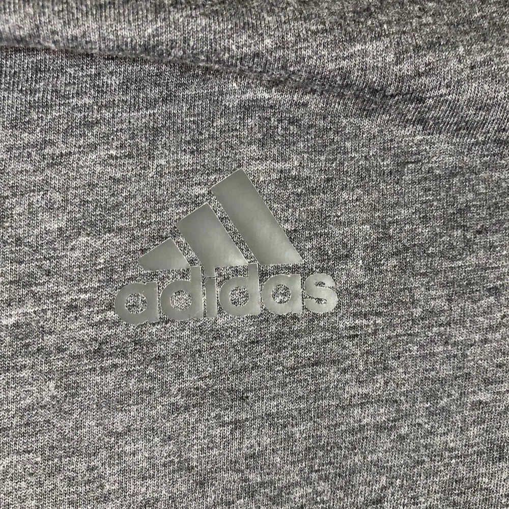 Adidas Shirt Mens Medium Gray‎ Climalite Logo Crew Neck Sportswear Outdoor